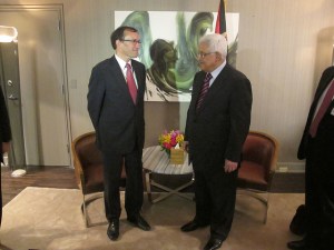 Le ministre norvégien des affaires étrangères, Espen Barth-Eide, et le Président Mahmoud Abbas